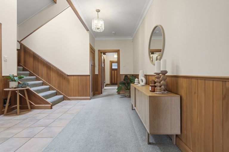 Photo of property in 35 Manapouri Crescent, Hokowhitu, Palmerston North, 4410