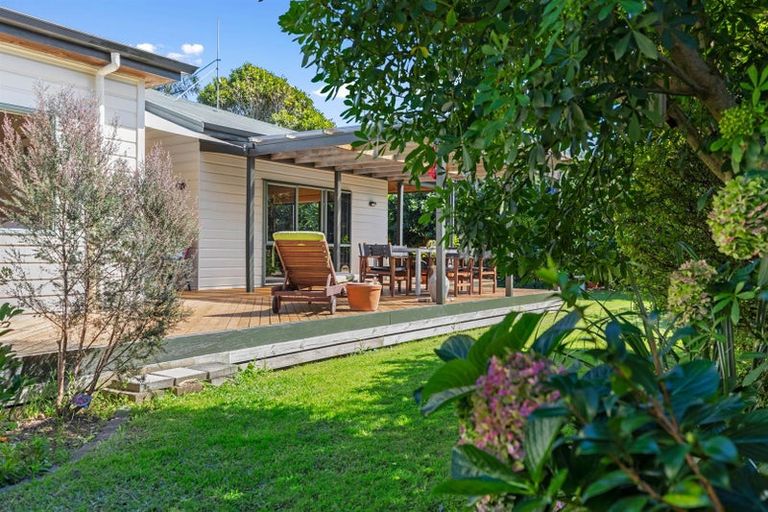 Photo of property in 32 Maesbury Close, Papamoa Beach, Papamoa, 3118