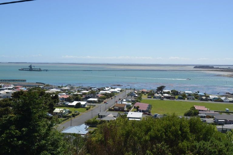 Photo of property in 10 Elizabeth Street, Bluff, 9814