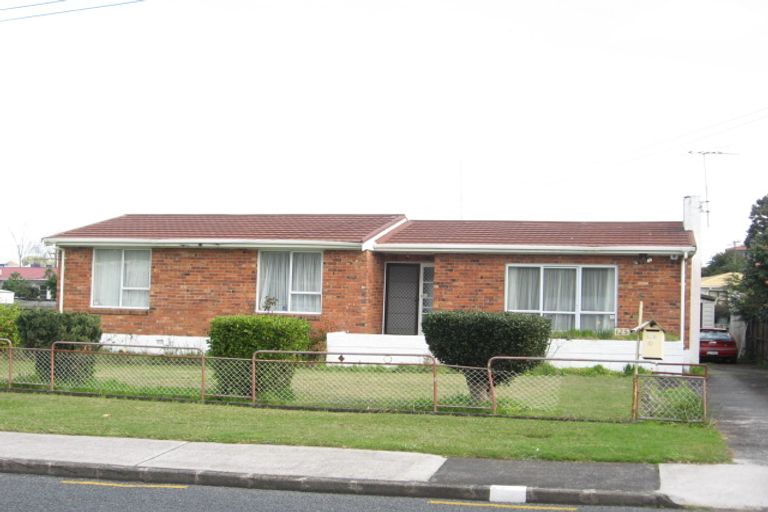 Photo of property in 125 Beaumonts Way, Manurewa, Auckland, 2102