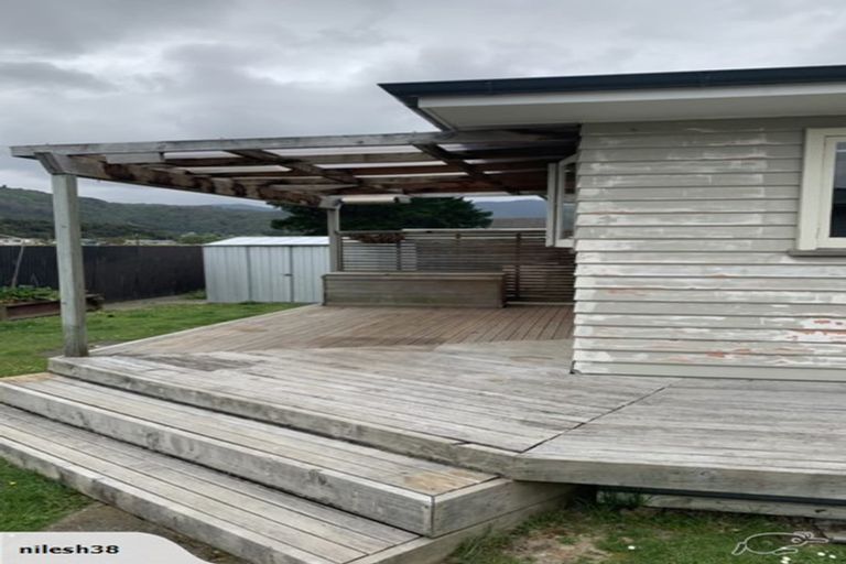 Photo of property in 28 Wetherby Grove, Wainuiomata, Lower Hutt, 5014