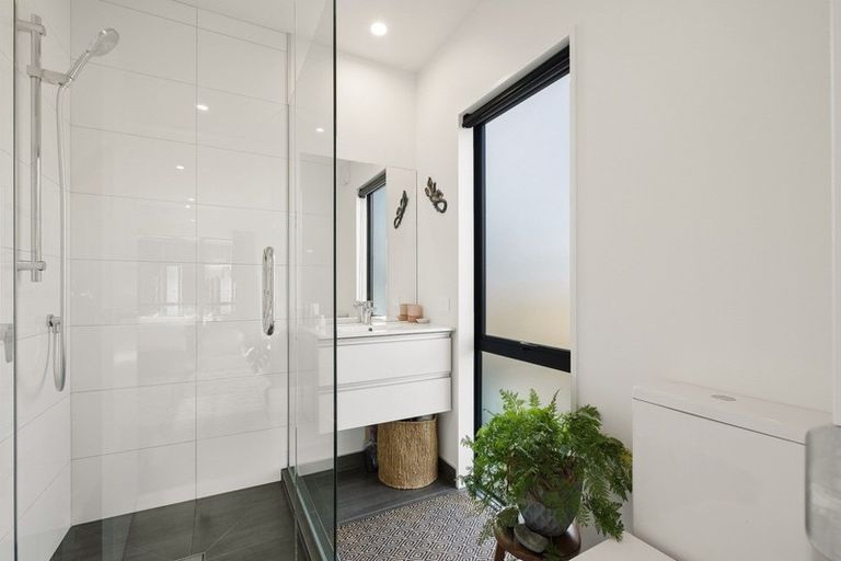 Photo of property in 2 Barclay Place, Wanaka, 9305