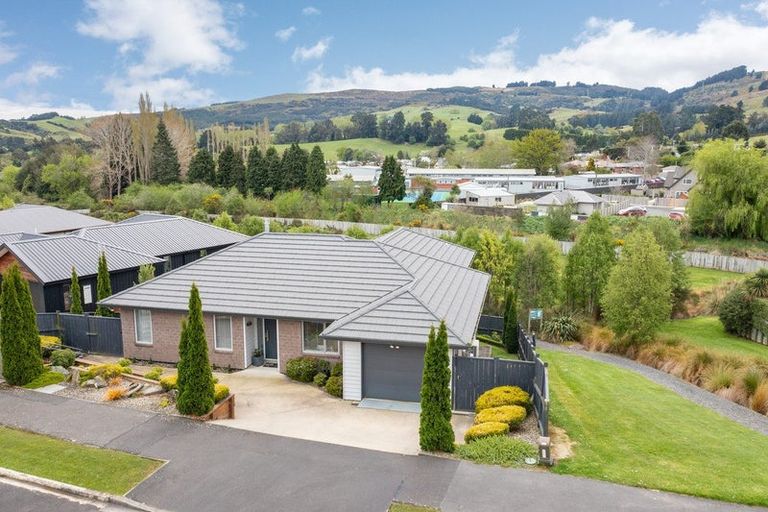 Photo of property in 23 Grandvista Drive, Green Island, Dunedin, 9018