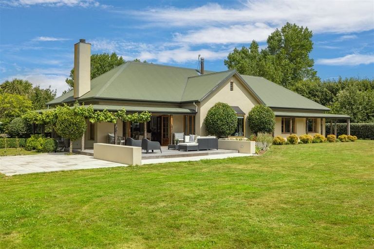 Photo of property in 114 Mcdrurys Road, Halswell, Christchurch, 7674