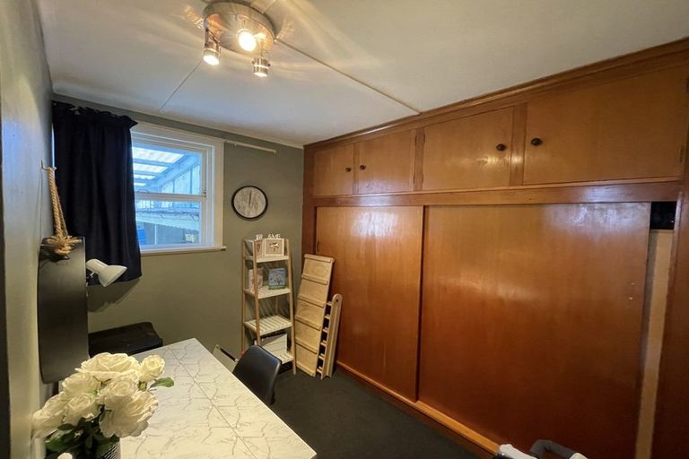 Photo of property in 17 Queen Street, Winton, 9720