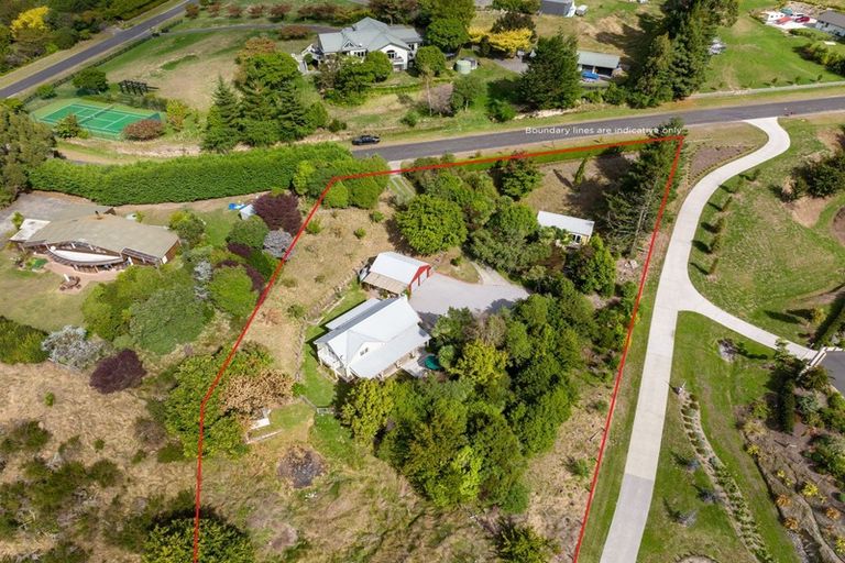 Photo of property in 8 Ramsay Drive, Acacia Bay, Taupo, 3385