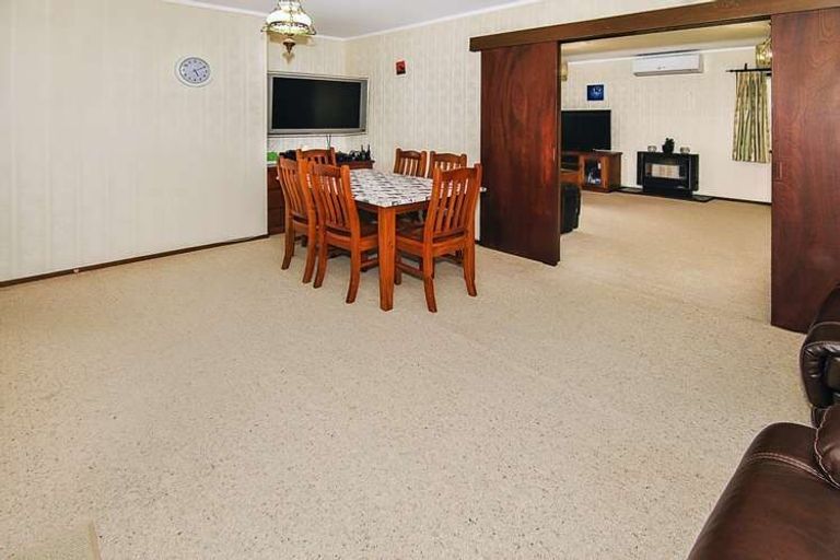 Photo of property in 1/40 Phillip Street, Johnsonville, Wellington, 6037