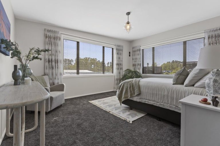 Photo of property in 3 Okoare Lane, Ferndale, New Plymouth, 4310