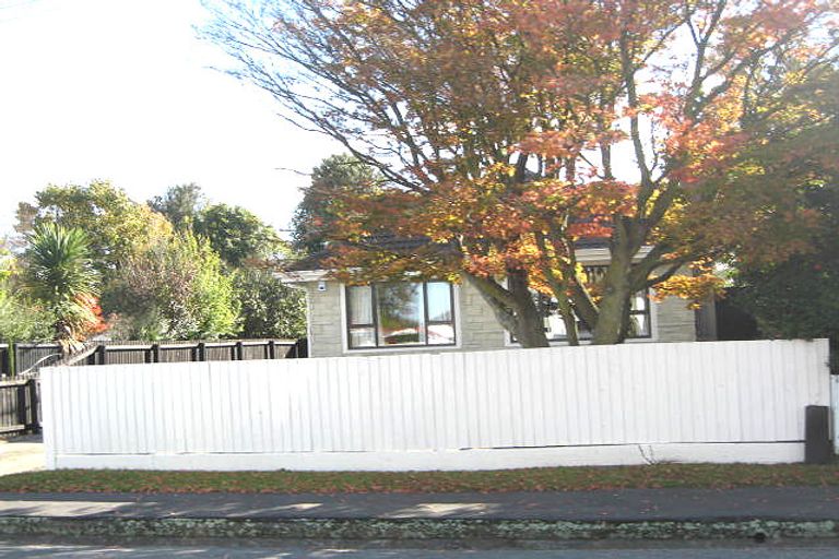 Photo of property in 77 Wai-iti Terrace, Bryndwr, Christchurch, 8052
