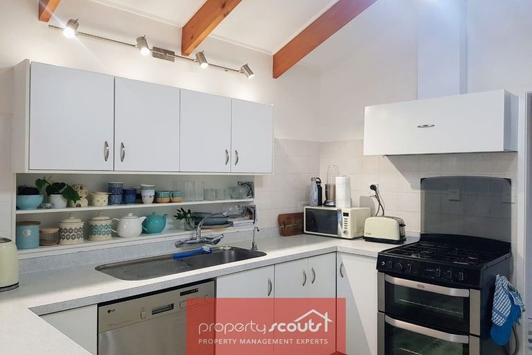 Photo of property in 18b Karamea Street, Whalers Gate, New Plymouth, 4310