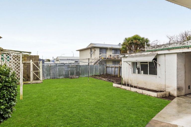 Photo of property in 18 Good Street, Rangiora, 7400