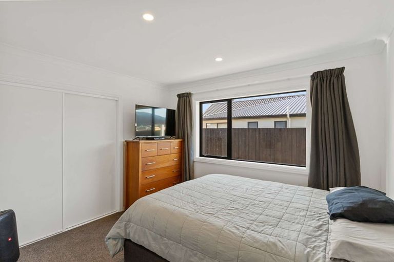 Photo of property in 44 Mcquillan Avenue, Woodend, 7610