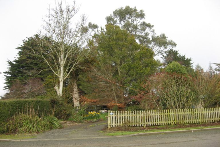 Photo of property in 50 Flemington Road, Woodlands, Invercargill, 9871