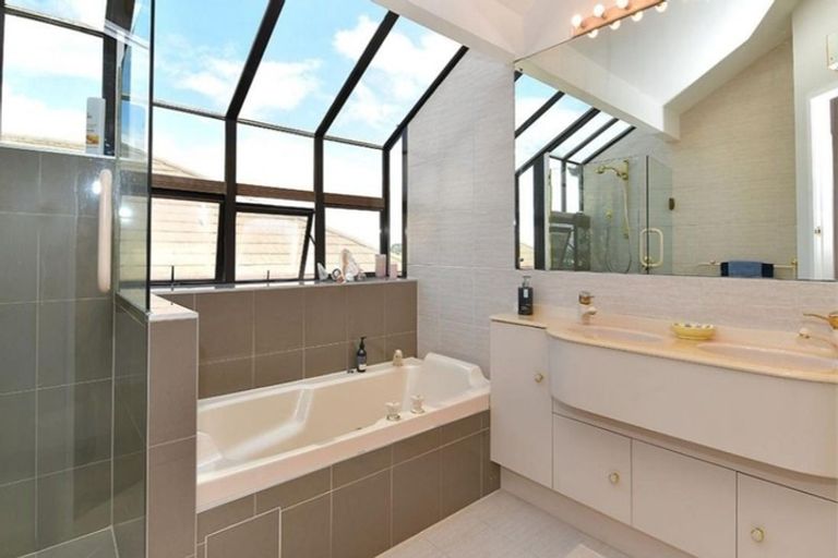 Photo of property in 74 Ardern Avenue, Stanmore Bay, Whangaparaoa, 0932