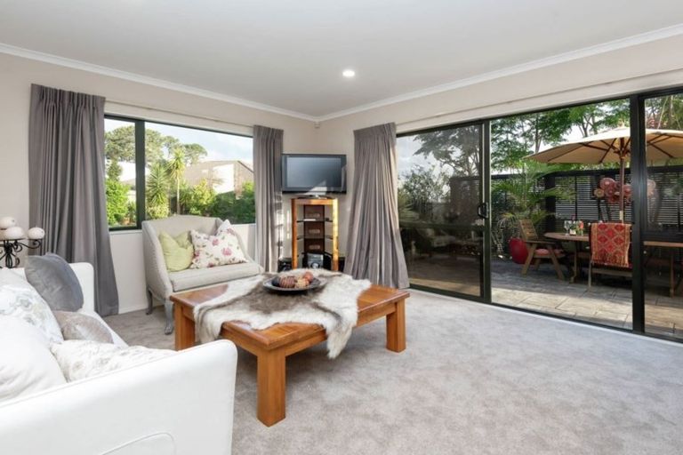 Photo of property in 9 Owenbeg Rise, Dannemora, Auckland, 2016