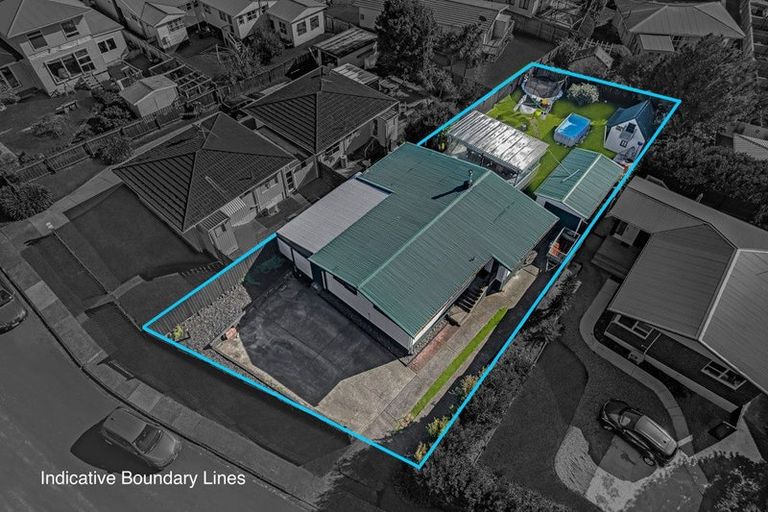 Photo of property in 6 Aplin Place, Birkdale, Auckland, 0626