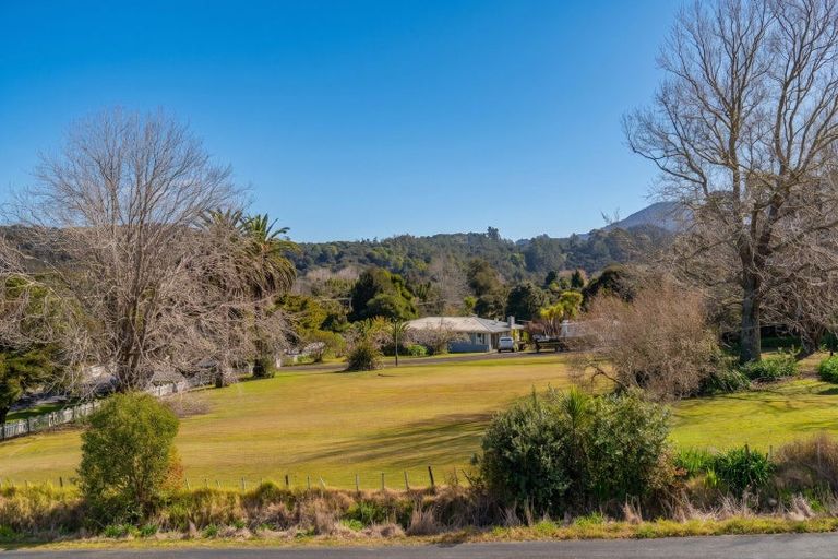 Photo of property in 54 Main Street, Coromandel, 3506