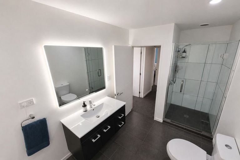 Photo of property in 535 Barbadoes Street, Edgeware, Christchurch, 8013