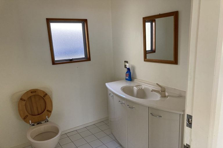 Photo of property in 12a Imran Terrace, Khandallah, Wellington, 6035