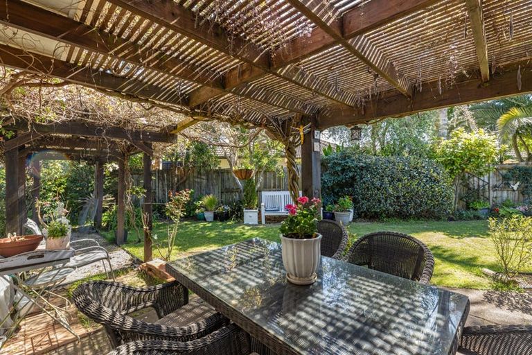 Photo of property in 17 Saint Heliers Place, Papamoa Beach, Papamoa, 3118