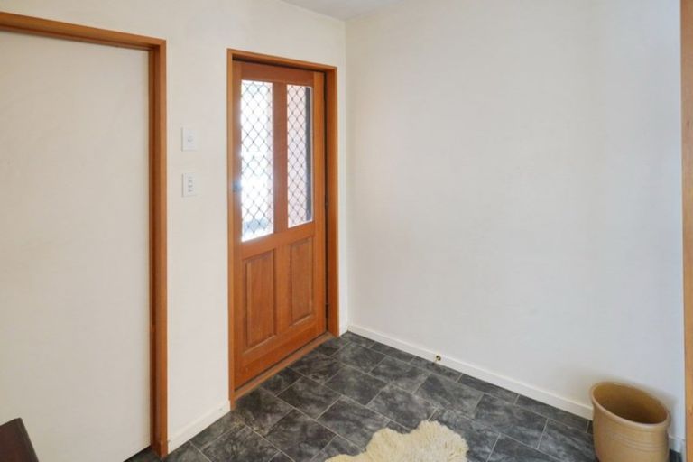 Photo of property in 2/58 Sawyers Arms Road, Northcote, Christchurch, 8052