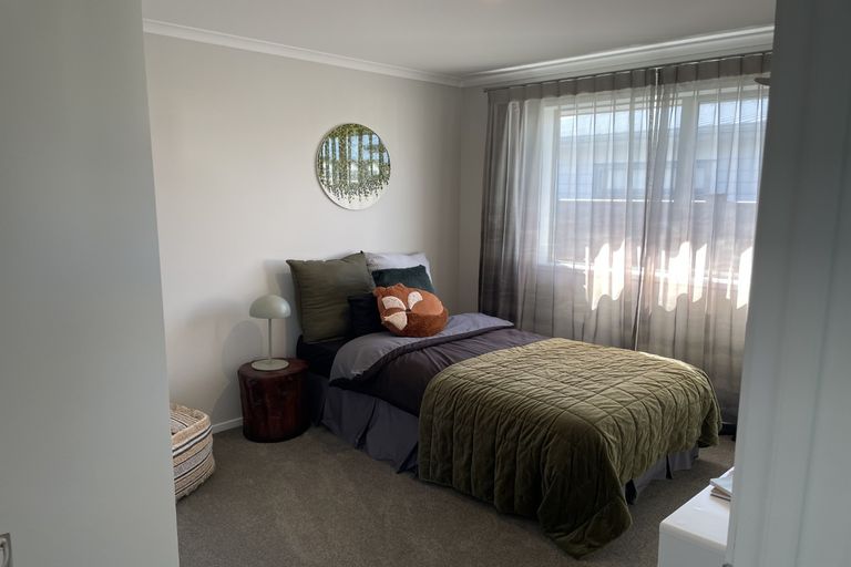 Photo of property in 16 Archibald Drive, Wainui, 0932