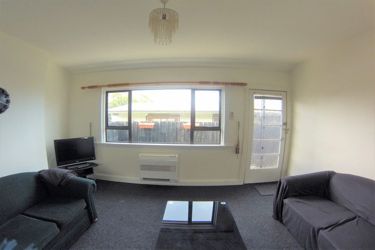 Photo of property in 2/34 Whitmore Street, Edgeware, Christchurch, 8013
