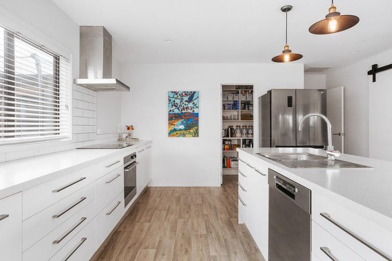 Photo of property in 132c Margaret Drive, Omokoroa, 3114