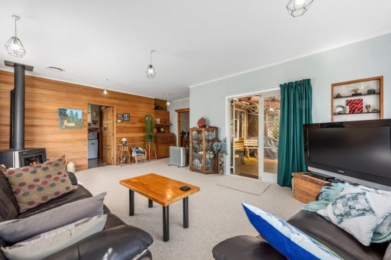 Photo of property in 710 Main Road North, Te Marua, Upper Hutt, 5018