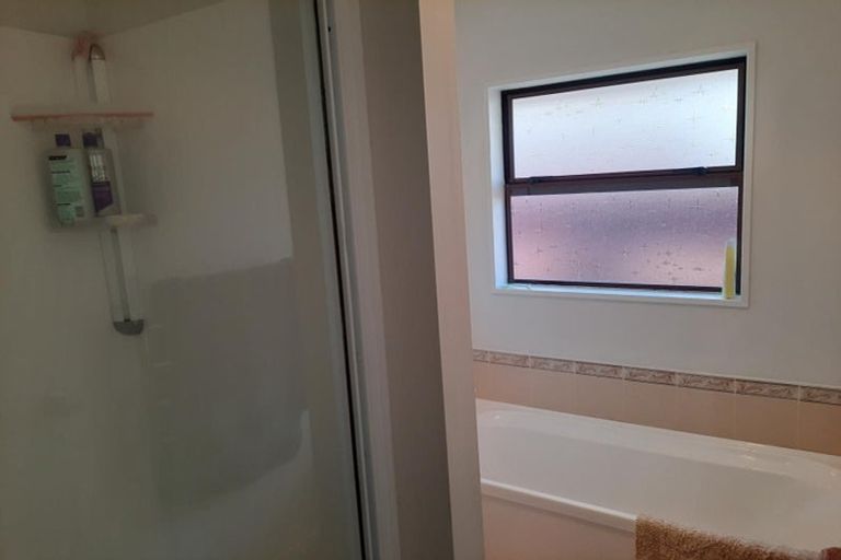 Photo of property in 3 Cranbrook Avenue, Burnside, Christchurch, 8053