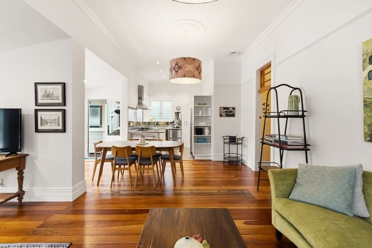 Photo of property in 36 Hamilton Road, Hataitai, Wellington, 6021