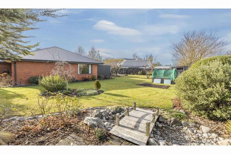 Photo of property in 10 Kowhai Street, Oxford, 7430