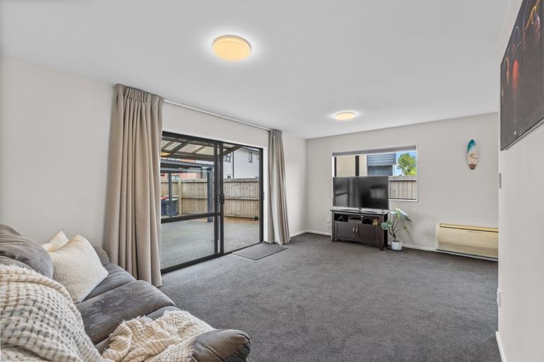 Photo of property in 6b Dickson Crescent, Hornby, Christchurch, 8042