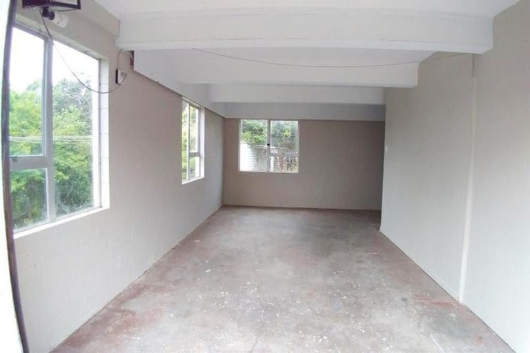 Photo of property in 117a Kia Ora Road, Beach Haven, Auckland, 0626