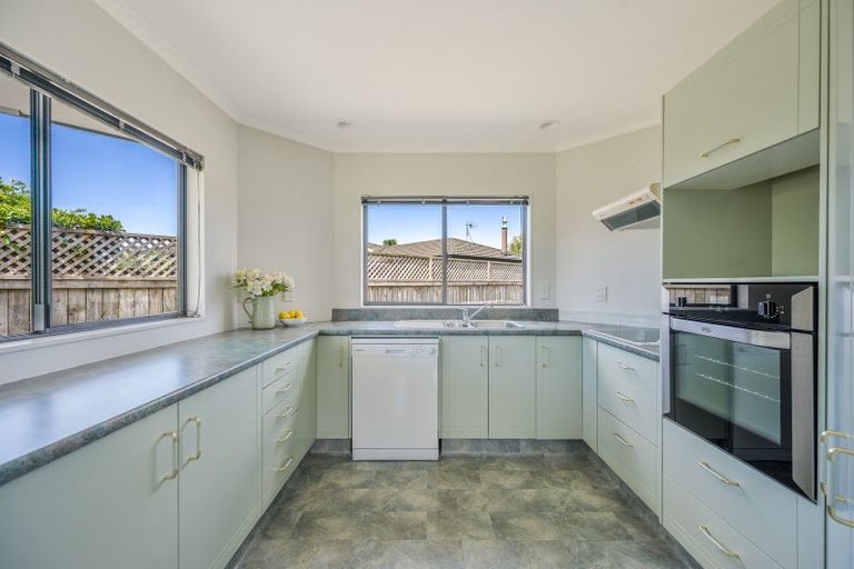 Photo of property in 34a Kensington Drive, Taradale, Napier, 4112