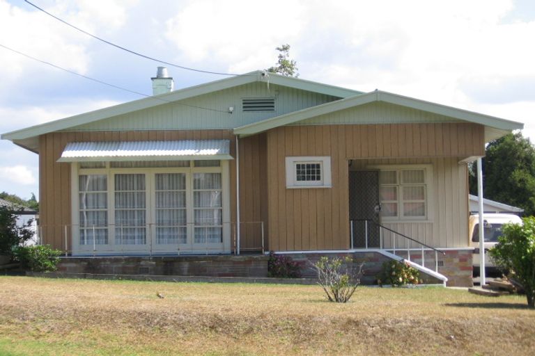 Photo of property in 1/10 Nikau Street, New Lynn, Auckland, 0600