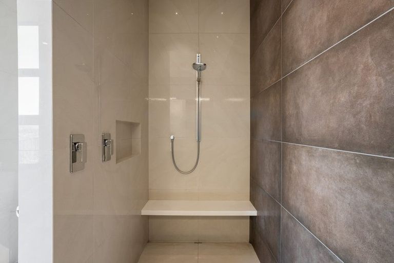 Photo of property in 16 Hayes View Lane, Lake Hayes, Queenstown, 9371