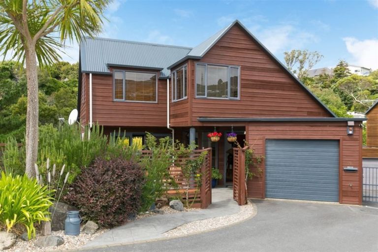 Photo of property in 71 Waikowhai Street, Ngaio, Wellington, 6035
