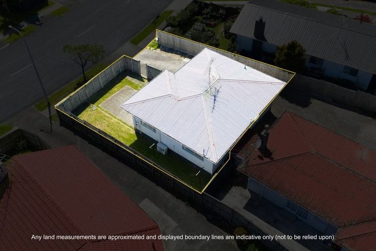 Photo of property in 1/47 Larne Avenue, Pakuranga Heights, Auckland, 2010