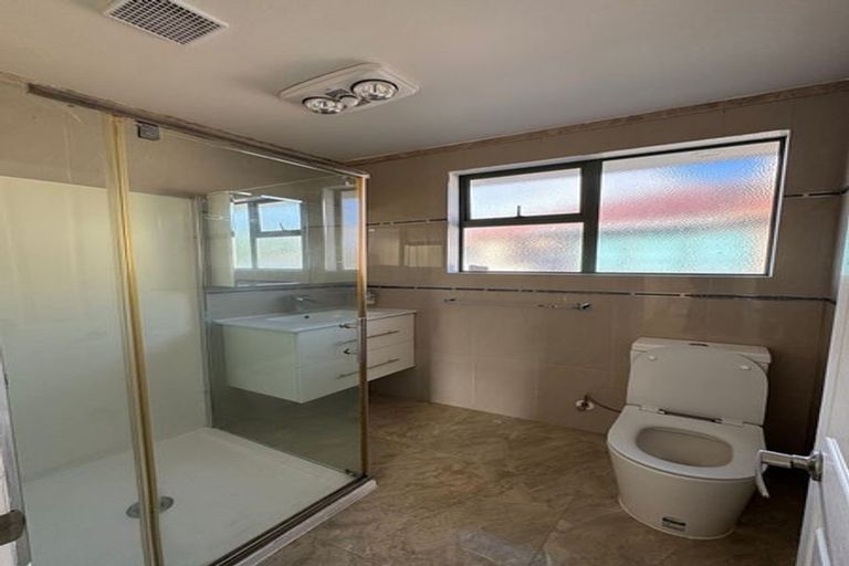 Photo of property in 51 Swaffield Road, Papatoetoe, Auckland, 2025