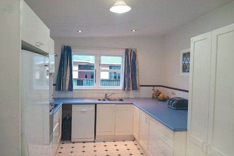 Photo of property in 5 Town Belt South, Blackball, 7804