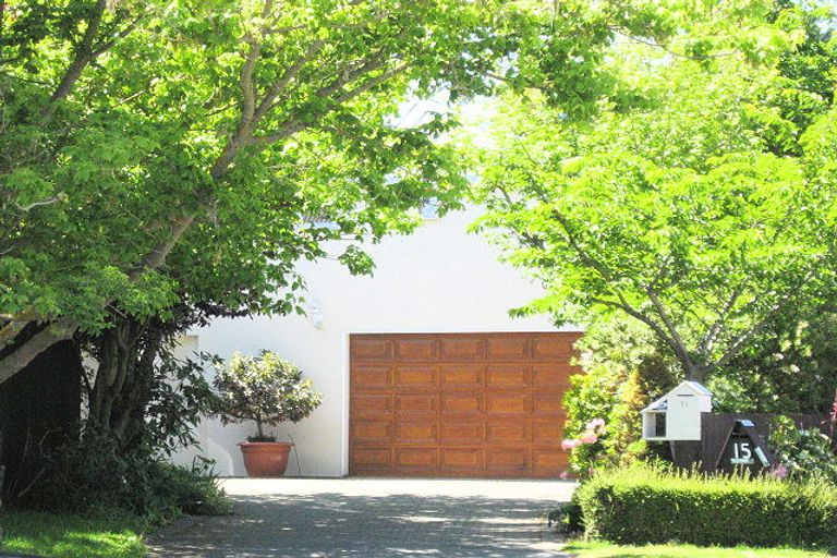 Photo of property in 11 Cottesmore Close, Burnside, Christchurch, 8053