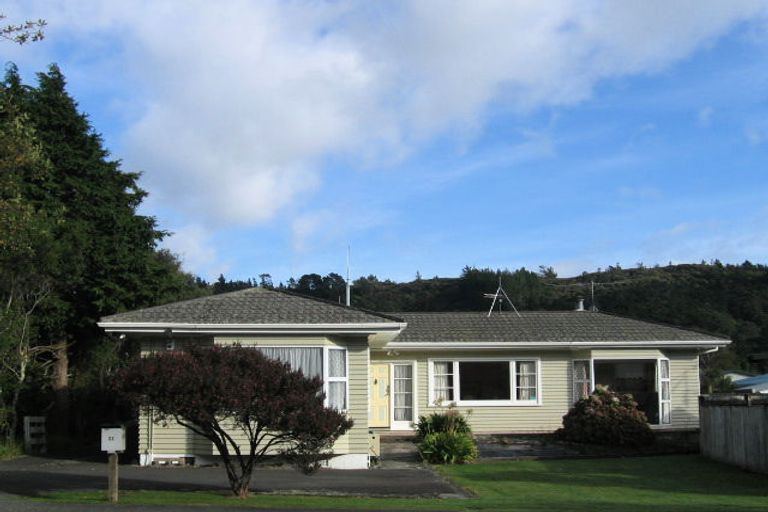 Photo of property in 22 Montgomery Street, Stokes Valley, Lower Hutt, 5019