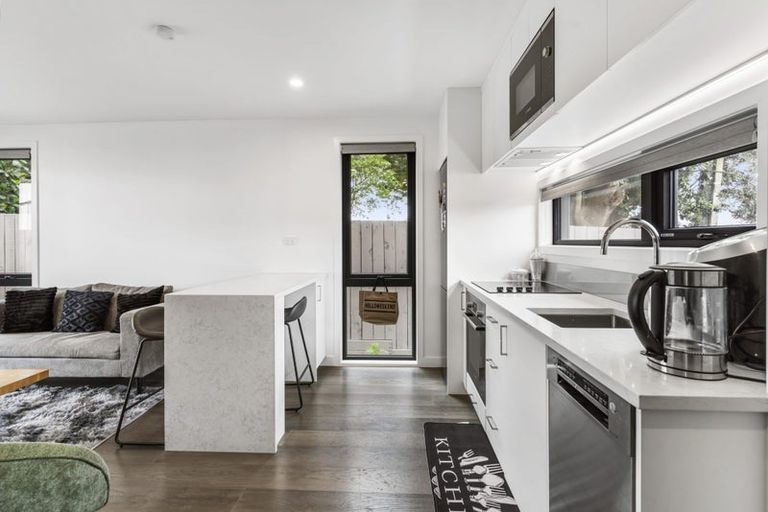 Photo of property in 41d Walmsley Road, Mangere, Auckland, 2022