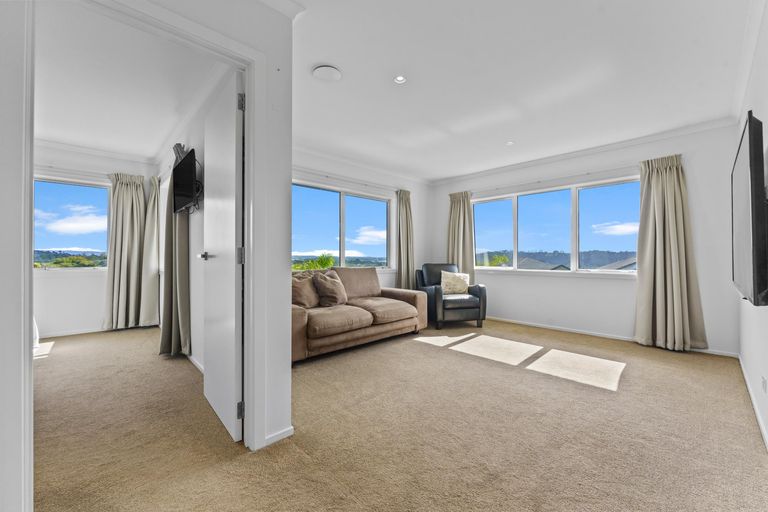 Photo of property in 10a Mackay Drive, Greenhithe, Auckland, 0632