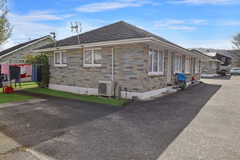Photo of property in 4/88 Ararino Street, Trentham, Upper Hutt, 5018