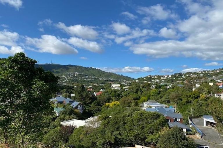 Photo of property in 9 Jacobsen Lane, Ngaio, Wellington, 6035
