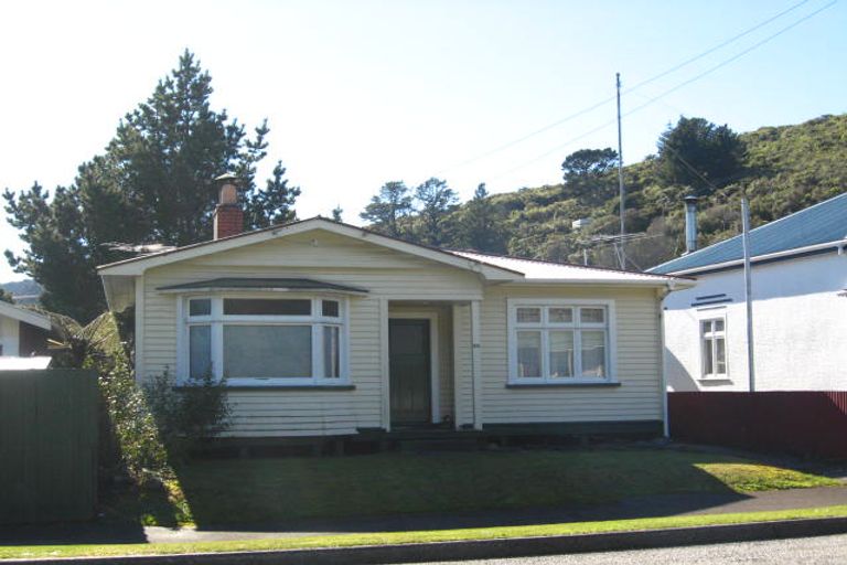 Photo of property in 29 Murray Street, Greymouth, 7805