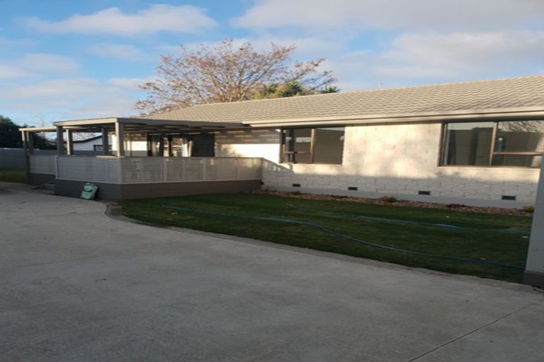 Photo of property in 11 Factory Road, Belfast, Christchurch, 8051