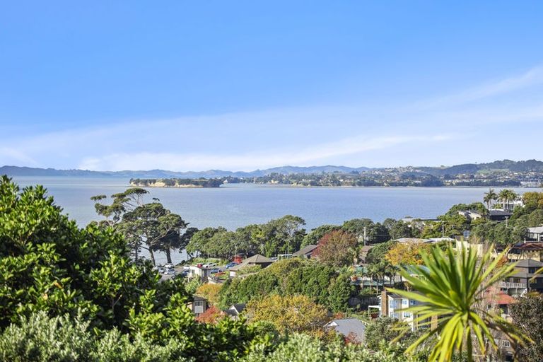 Photo of property in 13 Colmar Road, Mellons Bay, Auckland, 2014